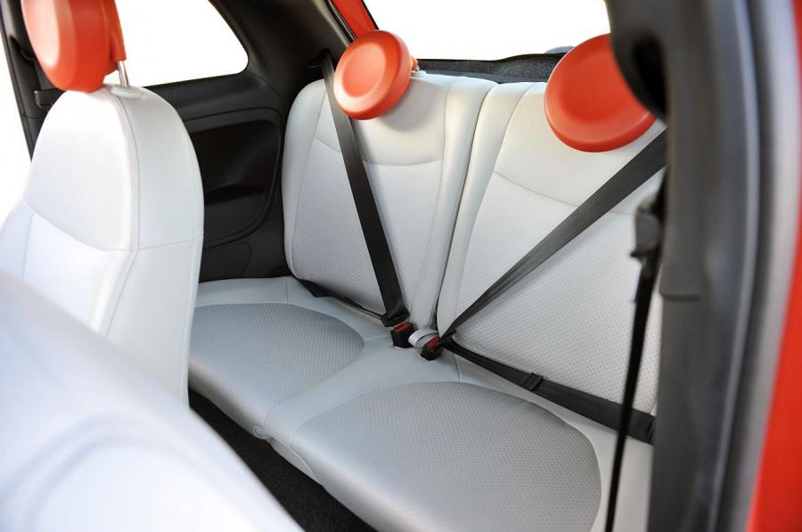  Fiat 500e 2013 года  (фото 26 из 141)
